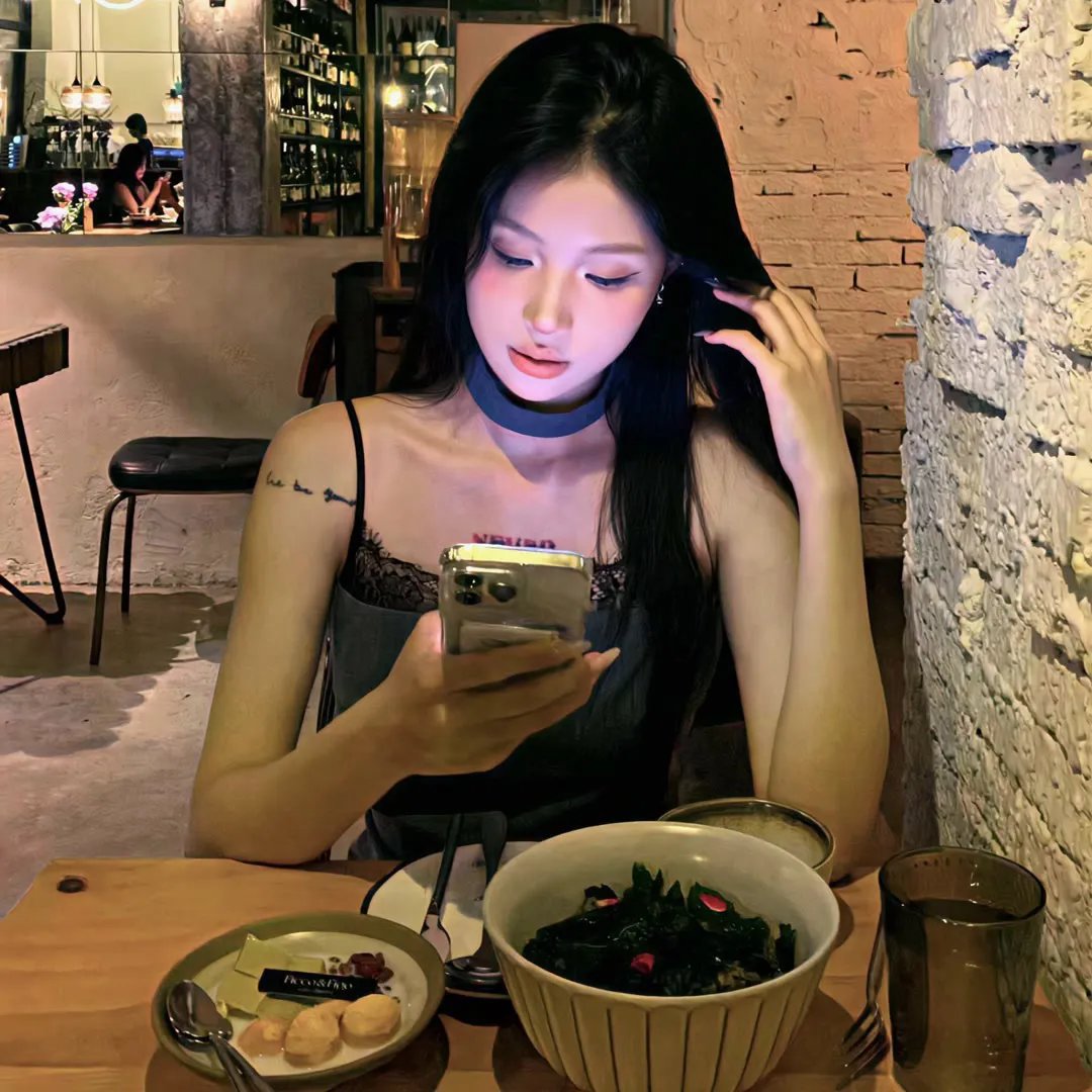 全民追女王